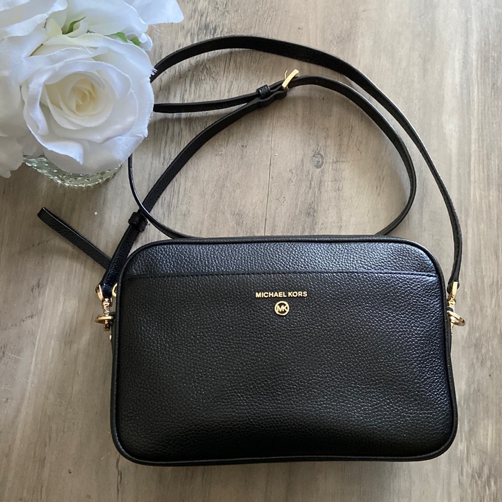 Black Michael Kors crossbody